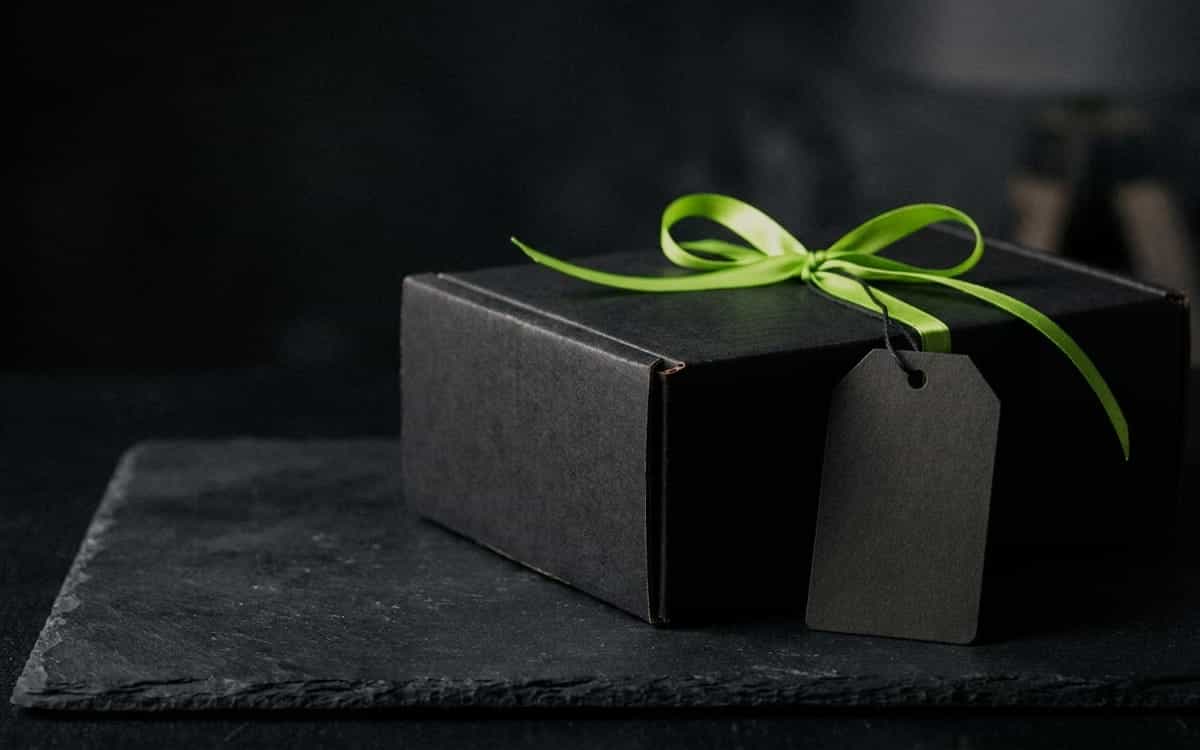 Webshopindítás 2026: Shopify, WooCommerce vagy egyedi motor?